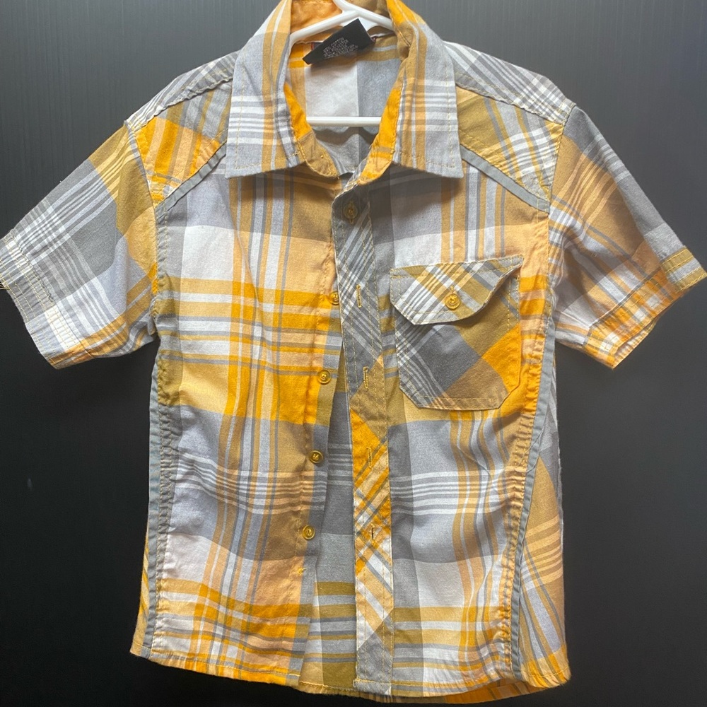 Red Ape Boys Size 6 button down shirt sleeve